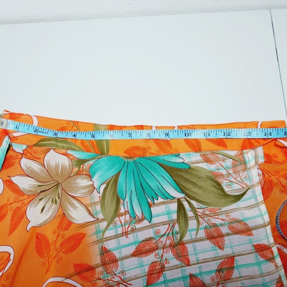 Recycled Sari (silk, silk combination) Wrap short Skirt - Picture 6 of 9